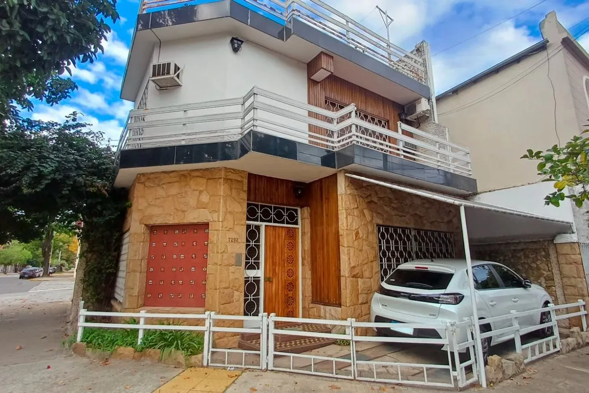 Casa en Humaitá 7200