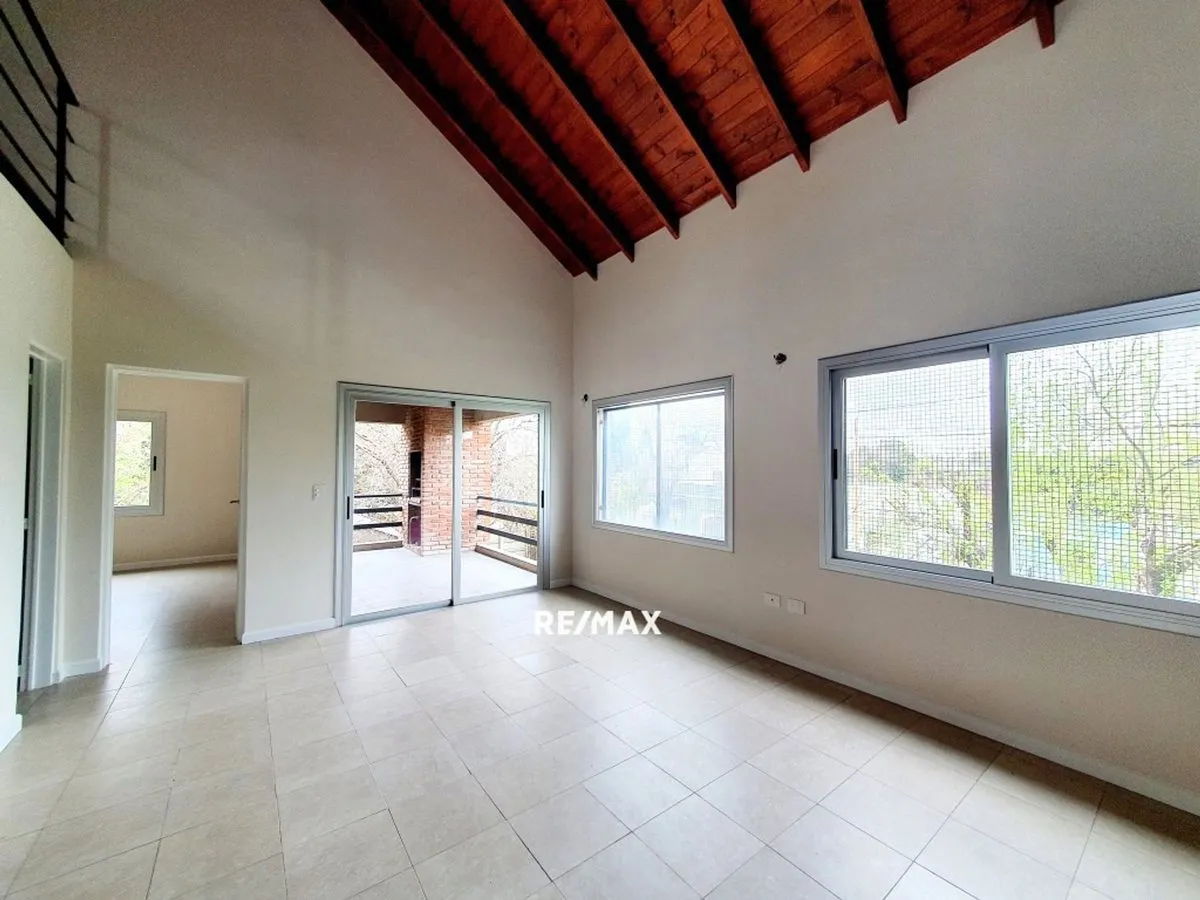 Departamento en Colectora Este Ramal Pilar, Km 54 Calle el Tordo 0