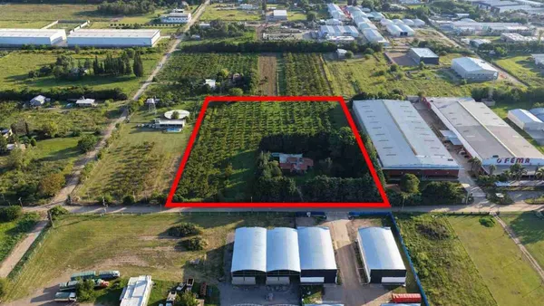 Lote en Nazareno Bordi 200
