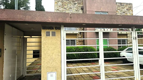 Departamento en Francisco Miranda 1000