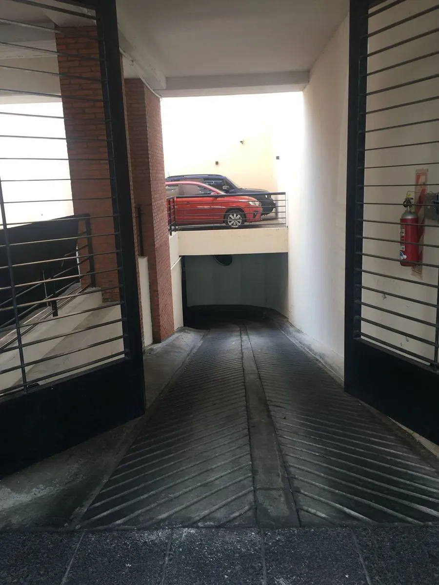 Cochera en Jose A. Cabrera 6000