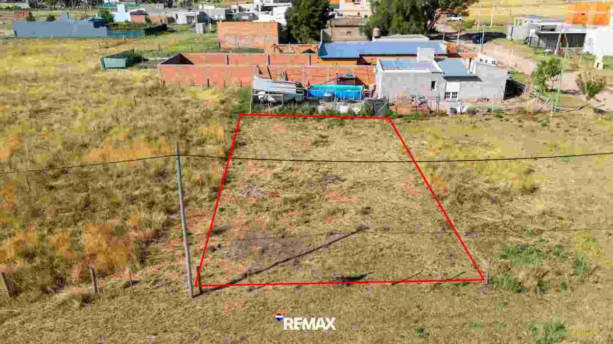 Lote en Guido Spano y Karakachof 0
