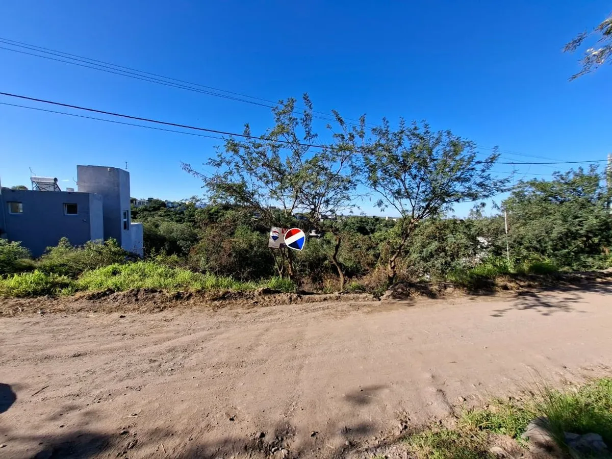 Lote en Los Aguiluchos 100