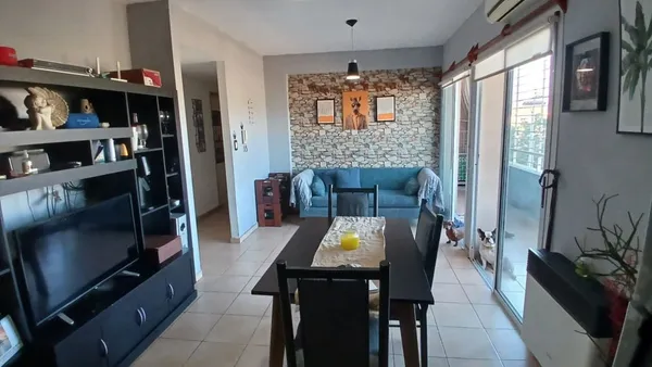 Departamento en Arenales 800