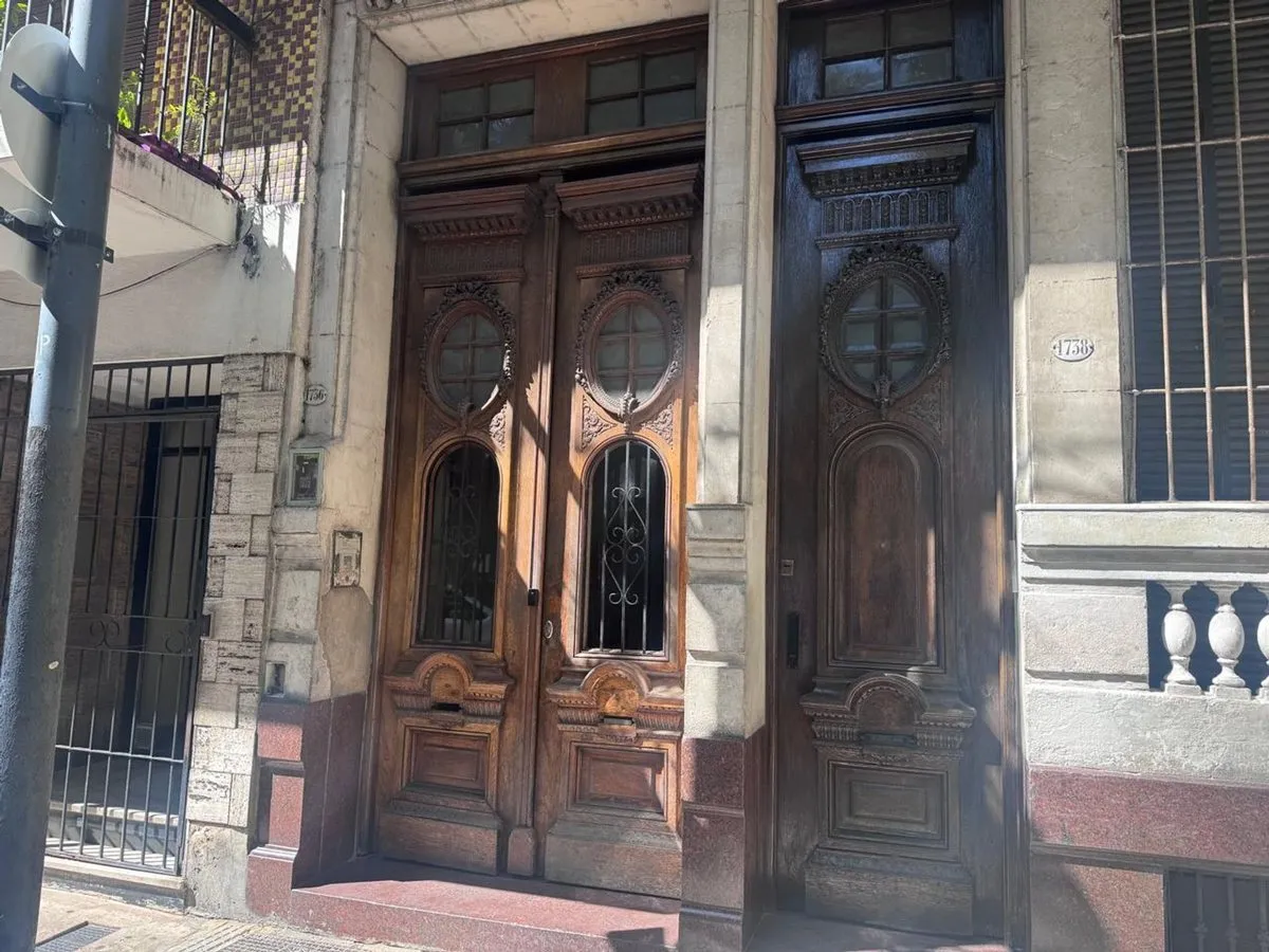 P H en Av. Constitucion 1700