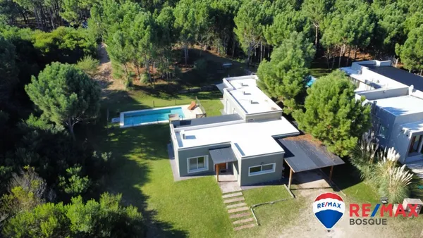 Casa en Deportiva 200