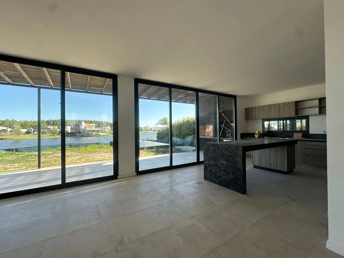 Casa en Barrio Santa Ana, Villanueva 300
