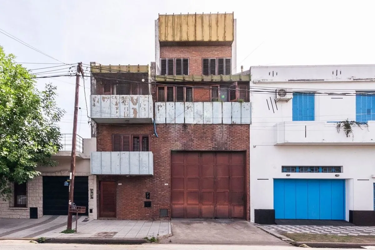 Casa en Republica Argentina 2100
