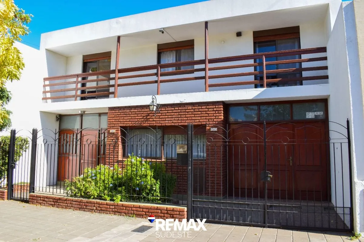 Casa en Castelli 600