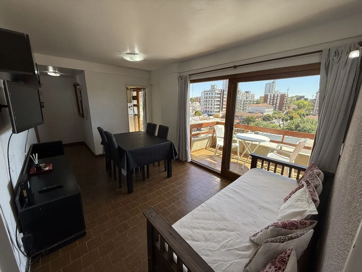 Departamento en Avenida Constitución 200