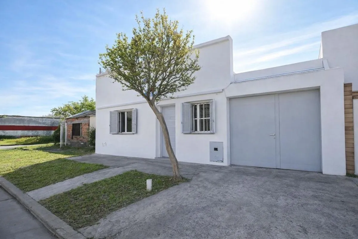 Casa en 77 E/ 13 y 14 900