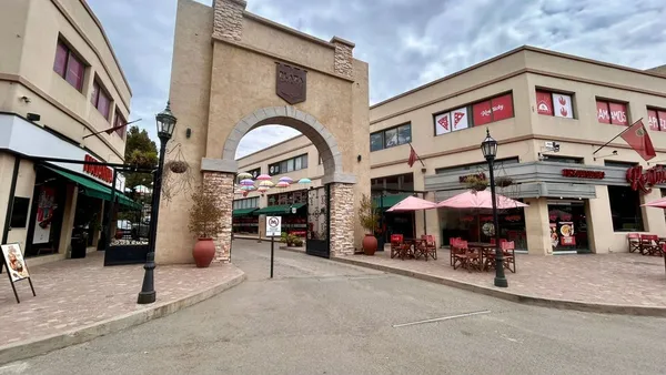 Local Comercial en Mariano Castex 1200