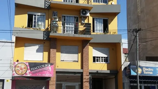 Departamento en Avenida Carlos Pellegrini 100