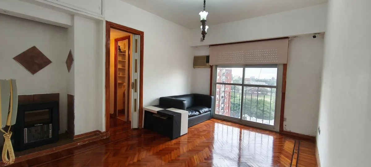 Departamento en Avenida Pavón 2200