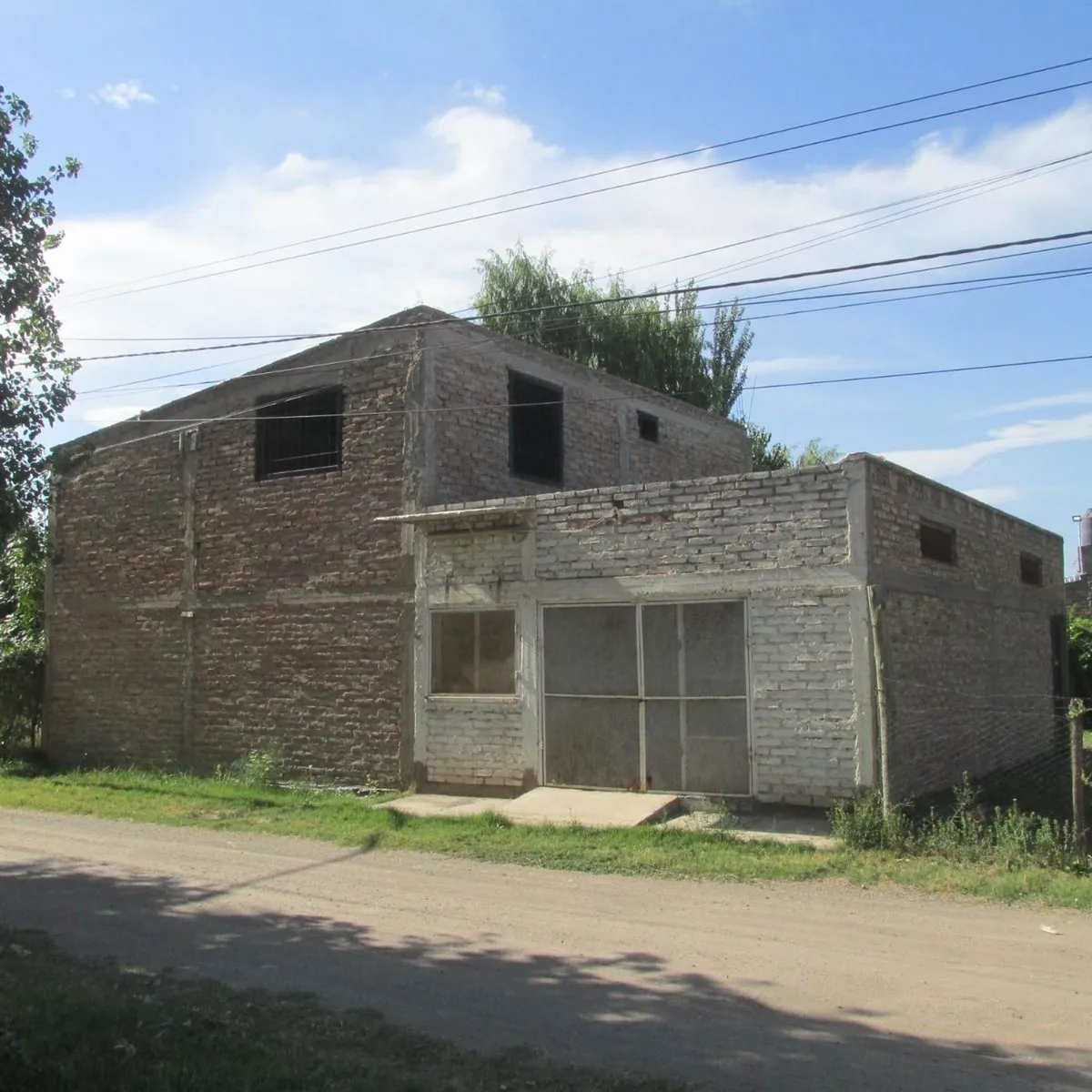Casa en La Argentina y Suipacha 0