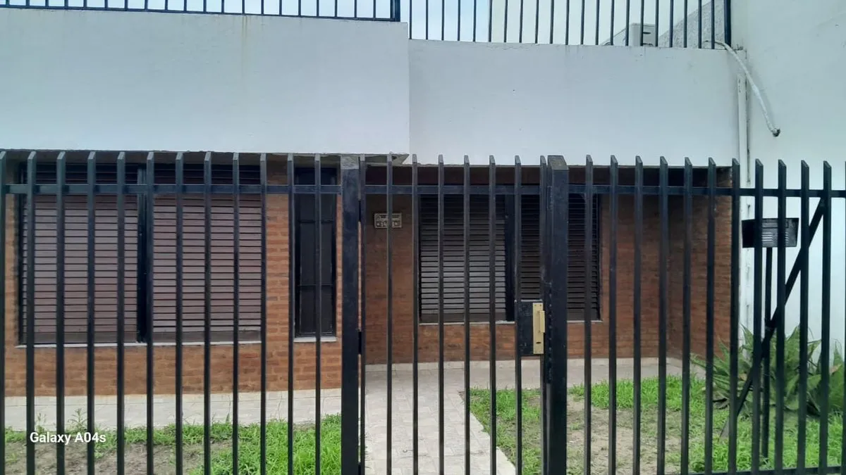 Casa en Doyhenard 1400