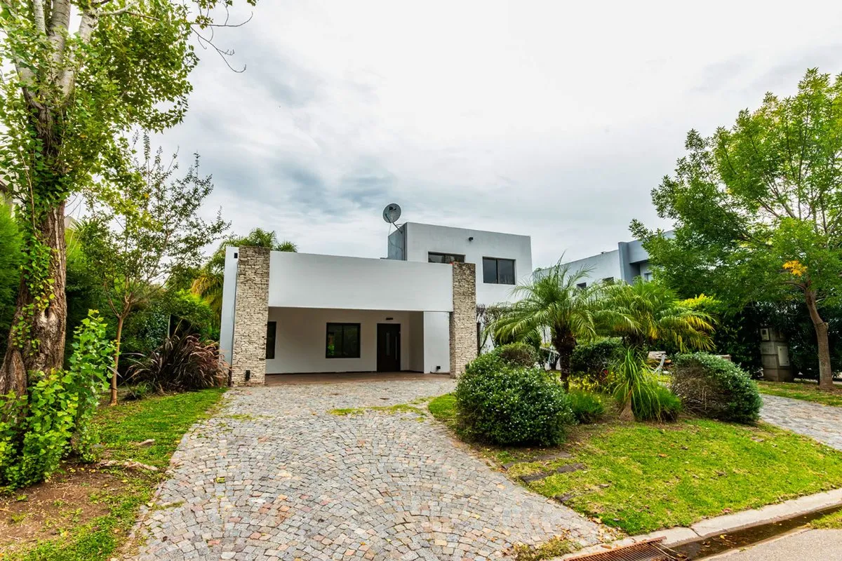 Casa en Calle 63 2200