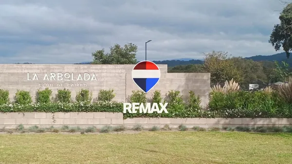 Lote en Autopista Circunvalación Oeste, la Arbolada S/N