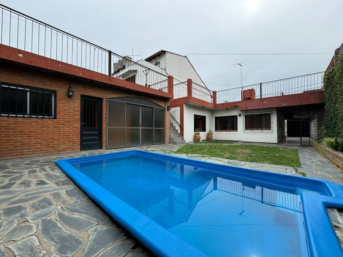 Casa en Santiago Dabove 600
