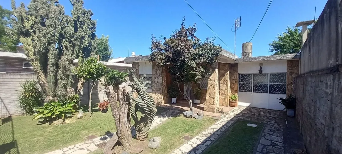 Casa en Islas Malvinas 3700