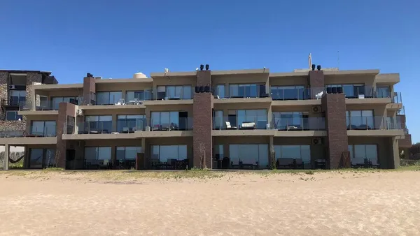 Departamento en Bouchard 0