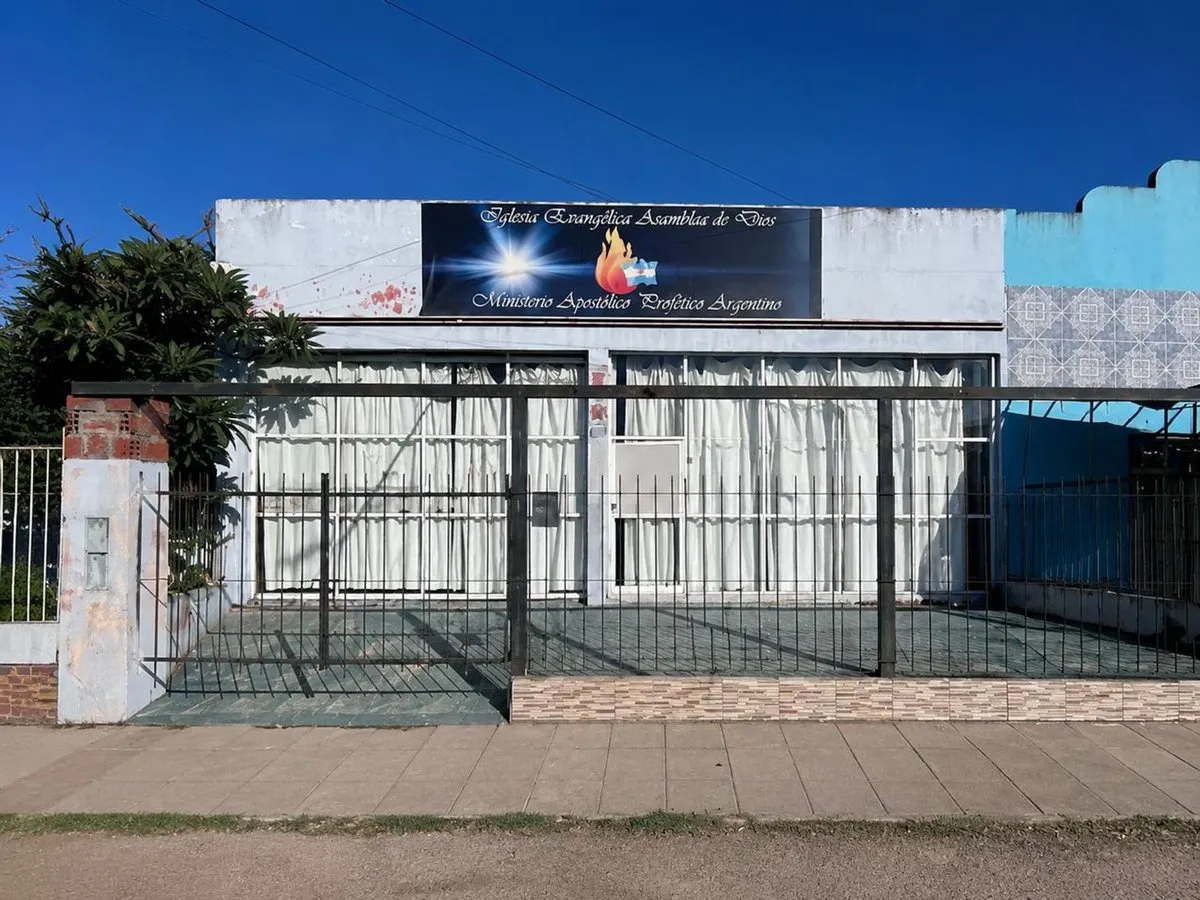 Local Comercial en Avenida Lujan 3200
