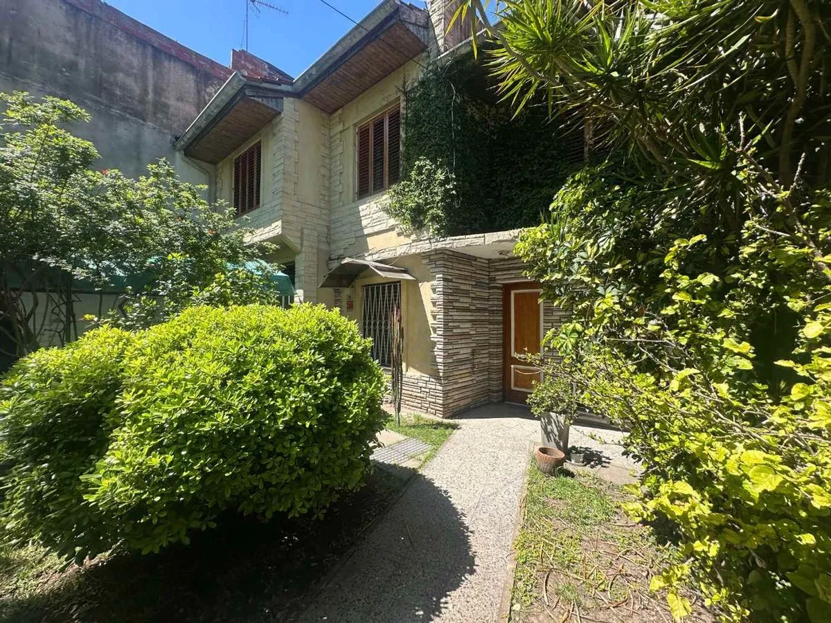 Casa en Antonio Beruti 2200