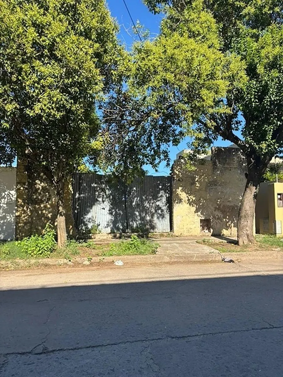 Lote en Calle Hipólito Irigoyen 2500