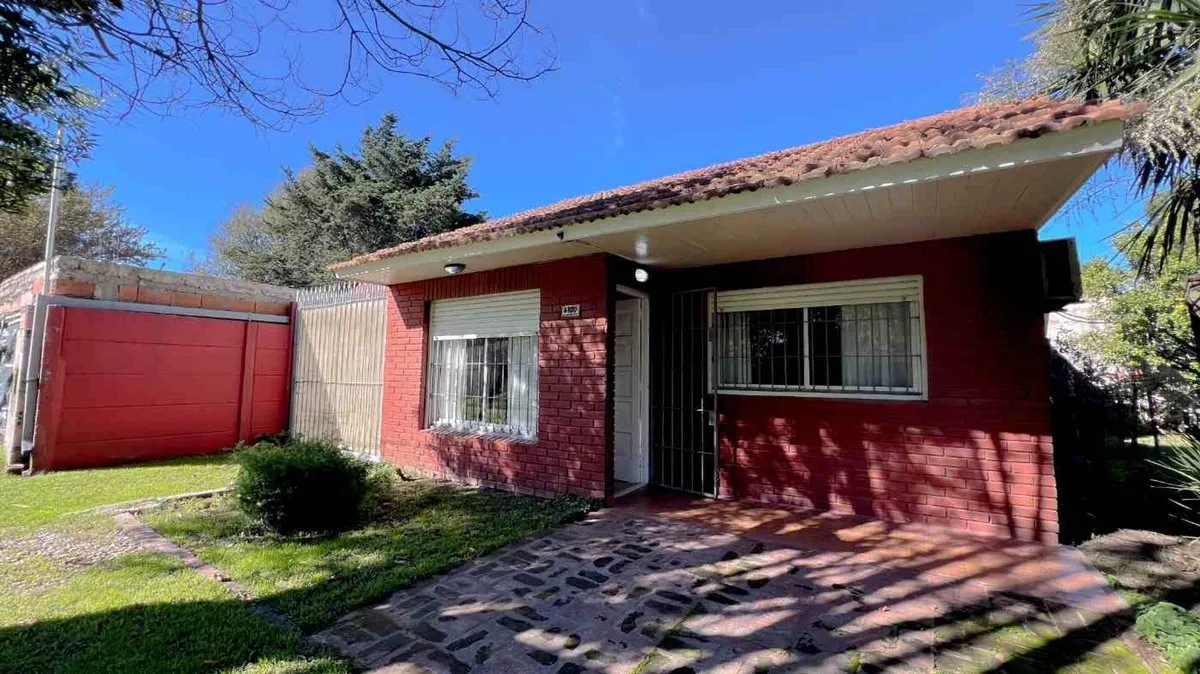 Casa en Los Manzanos 4800