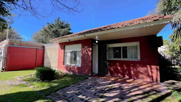 Casa en Los Manzanos 4800