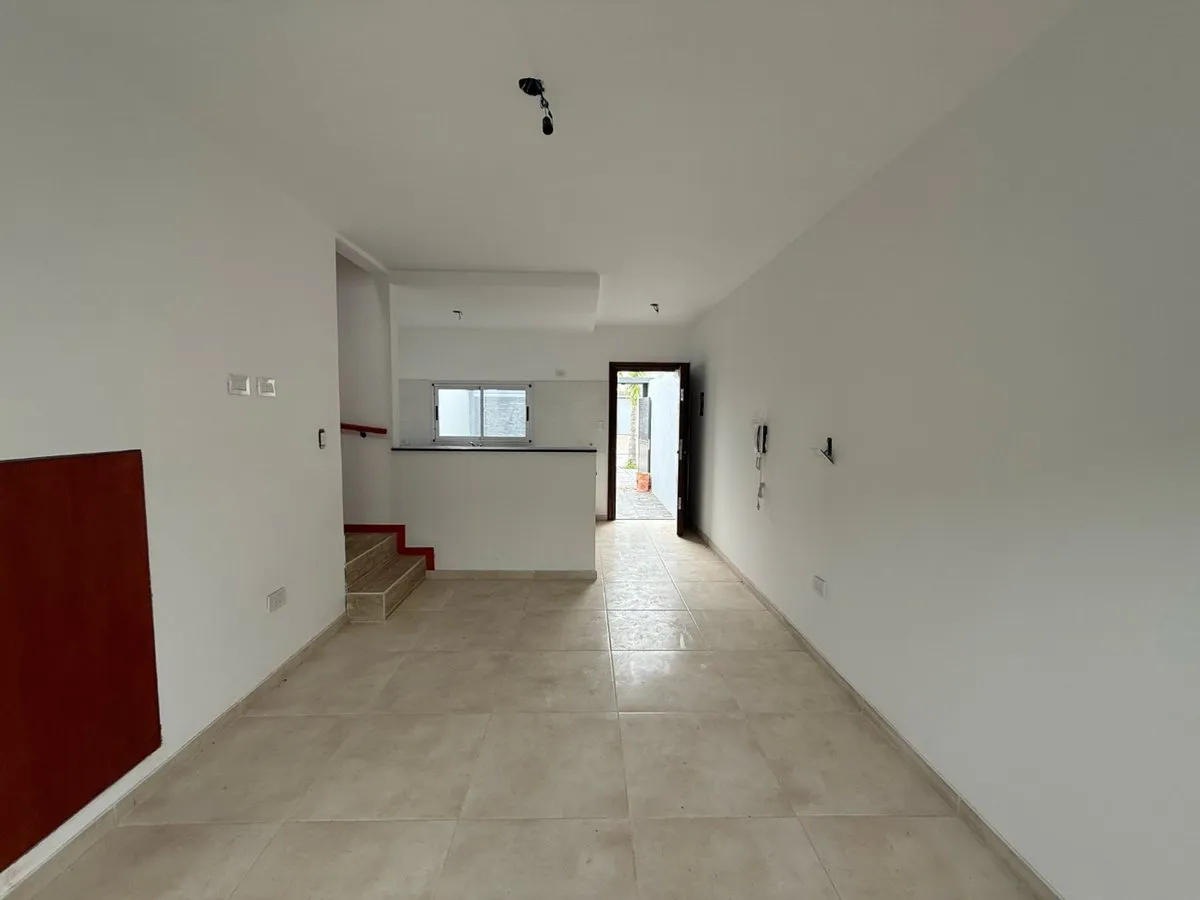 Casa en 71 E/ 133 y 134 100