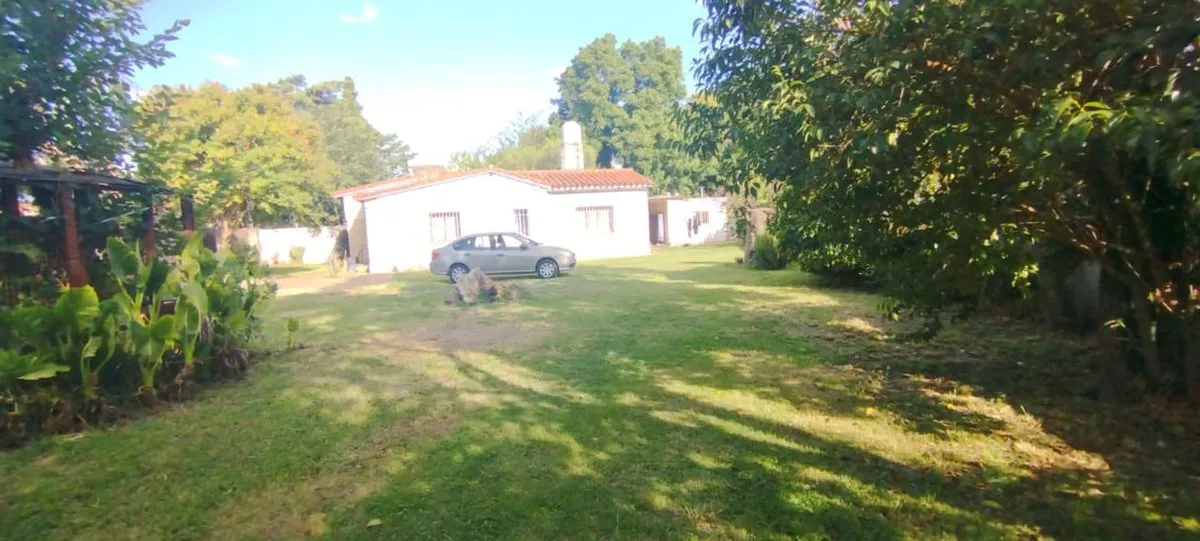 Casa en Rene Bracamonte 6200