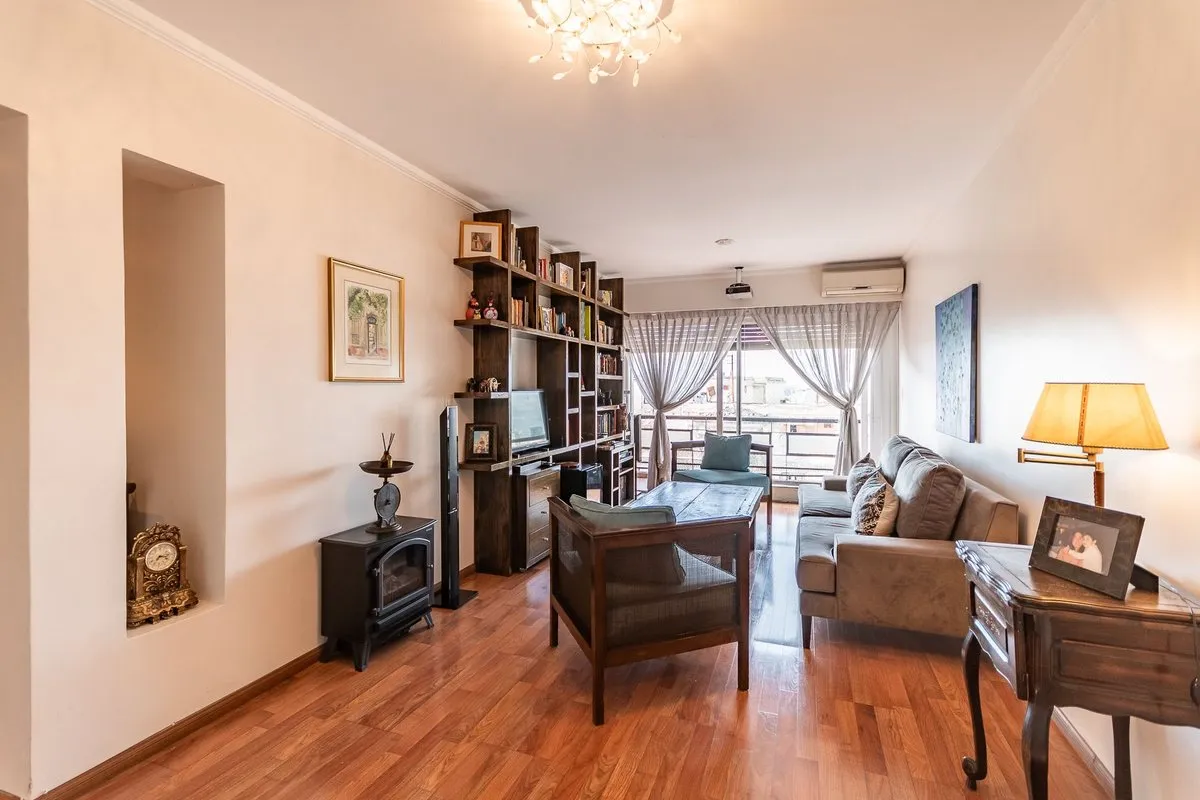Departamento en Avenida Rivadavia 4000