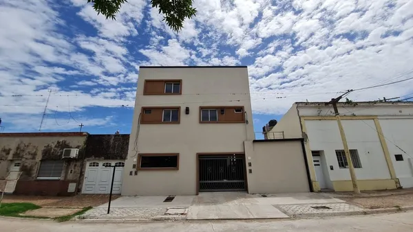 Departamento en San Martín 1700