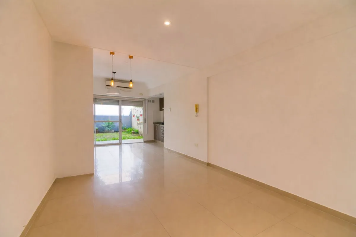 Departamento en Las Heras 800