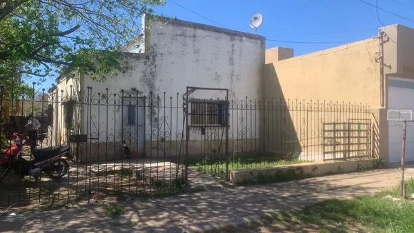 Casa en Rivadavia 1500