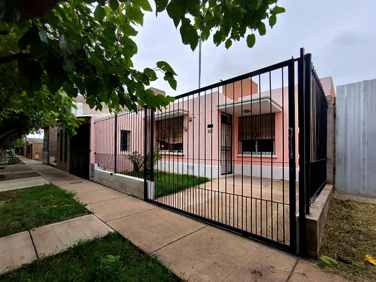 Casa en Manzana E, Casa 03, Barrio Atsa 1800