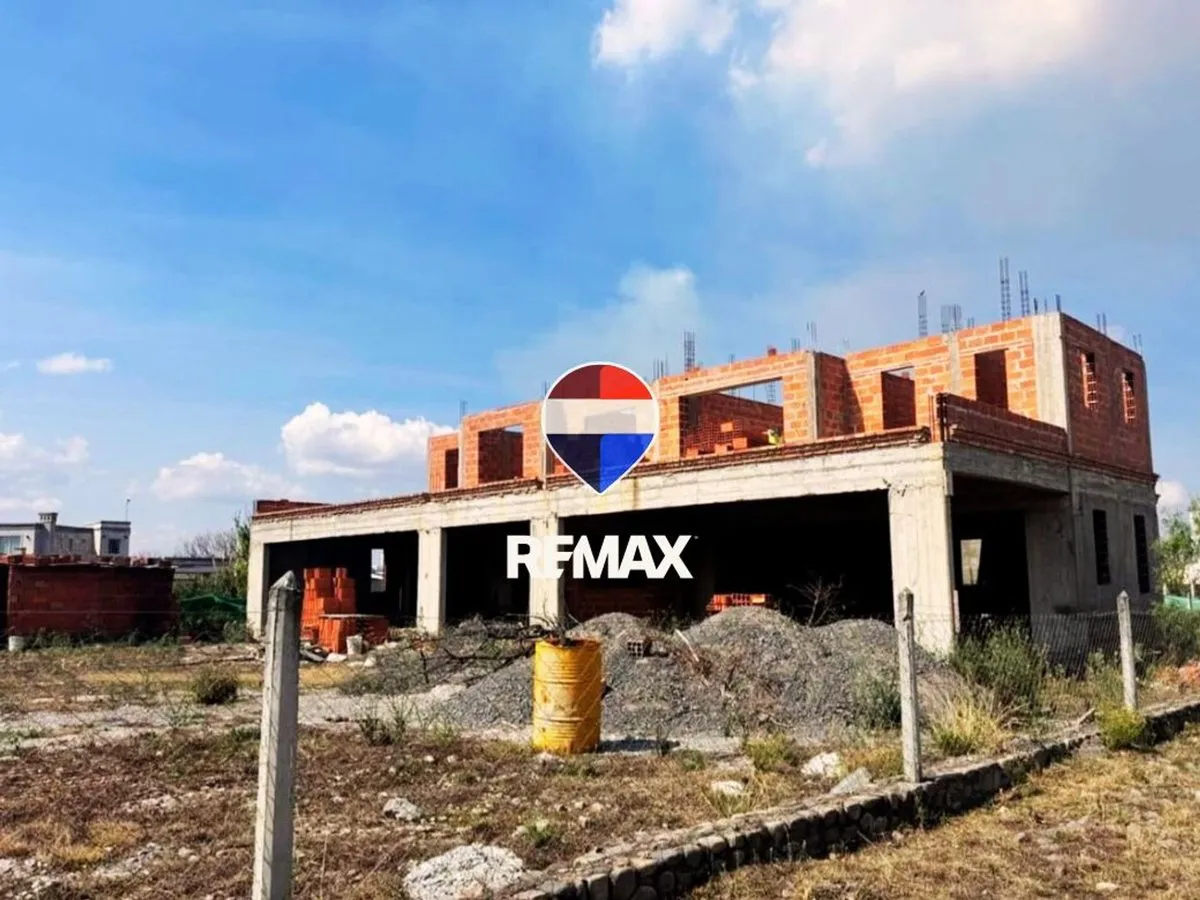 Casa en San Lorenzo Chico, Las Quintas 0