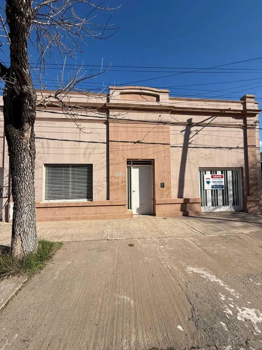 Casa en Laprida 1200