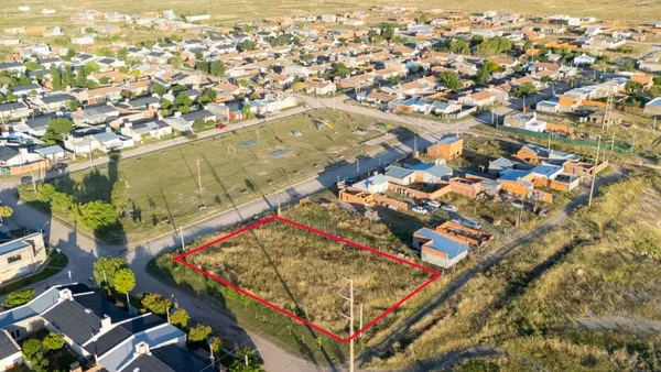 Lote en El Calden y Pilcaniyen 2400