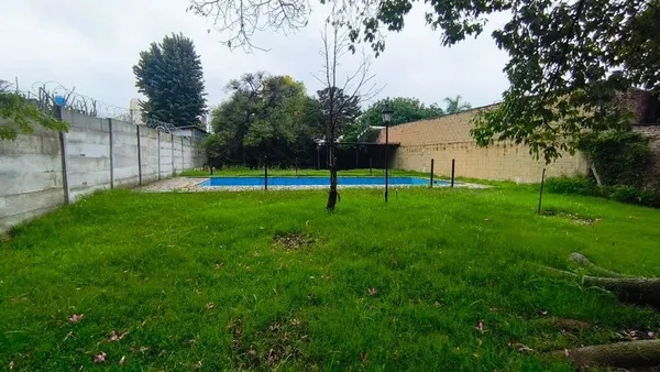 Lote en Francia 1100