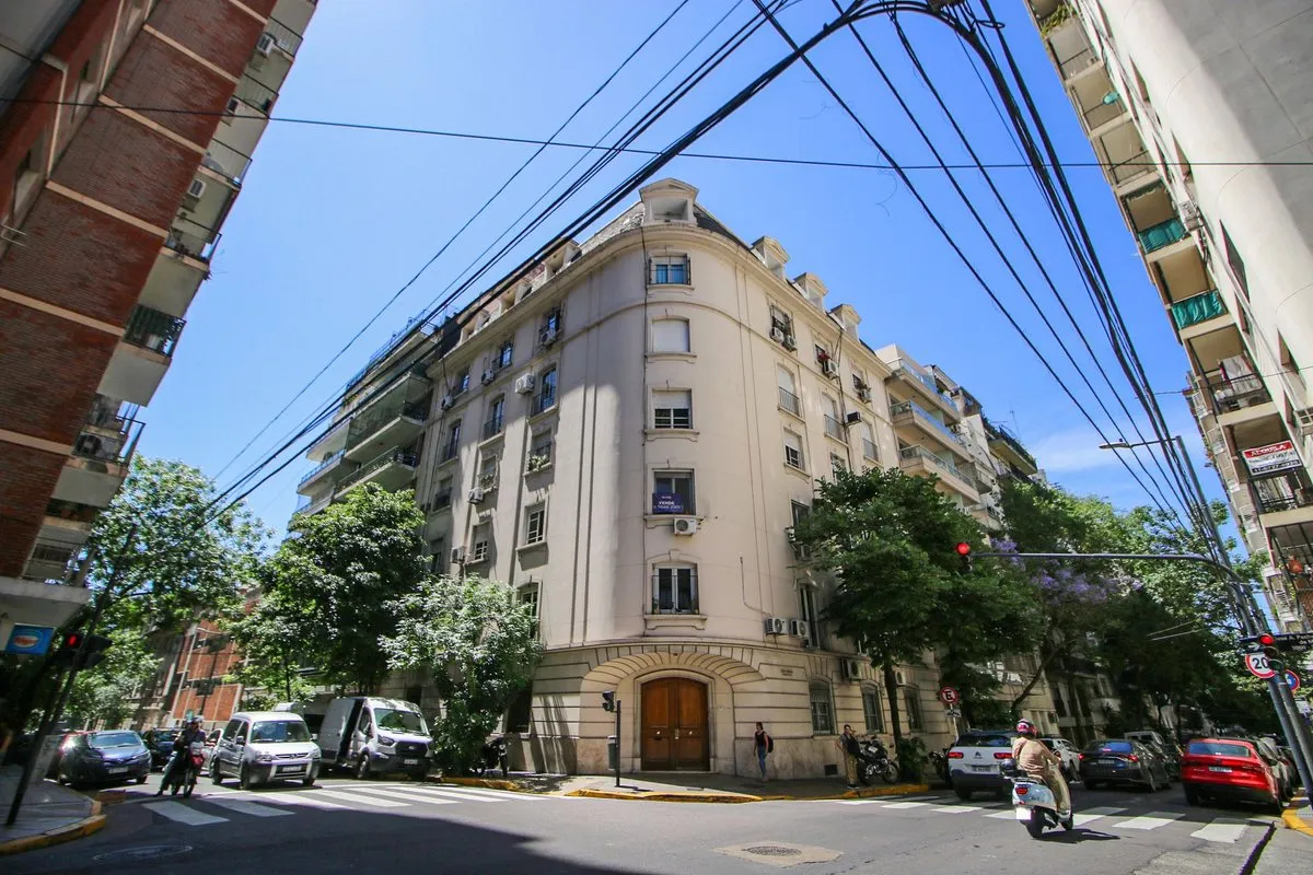Departamento en Billinghurst 2400