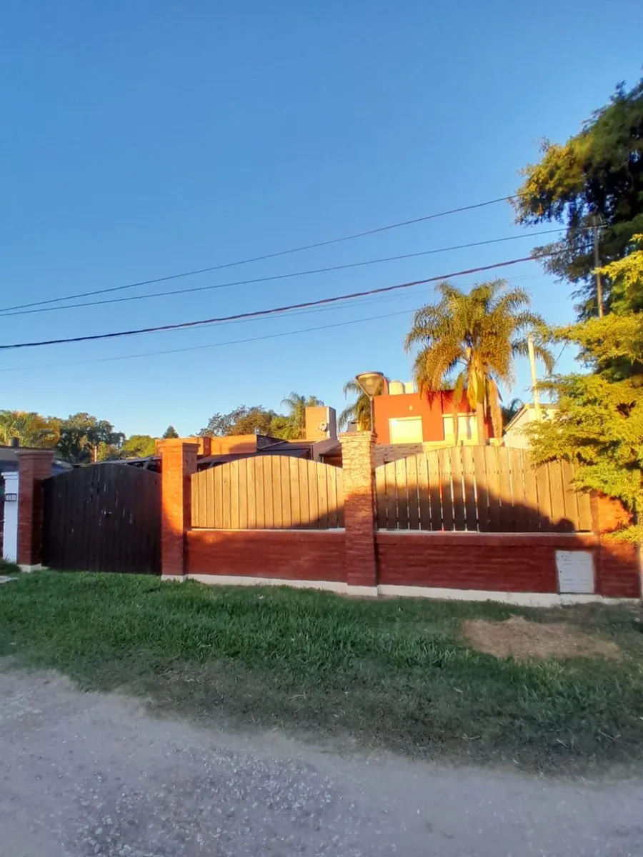 Casa en Pasaje Rumania - Altos del Sauce 5600