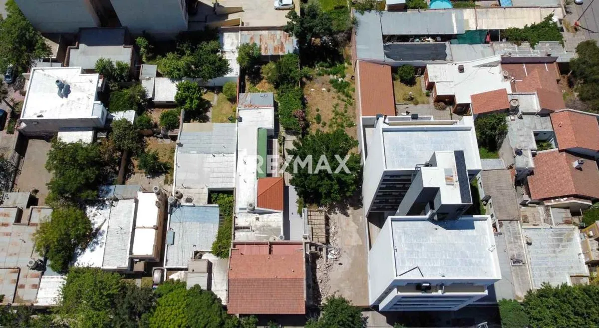 Lote en Hipólito Yrigoyen 1100