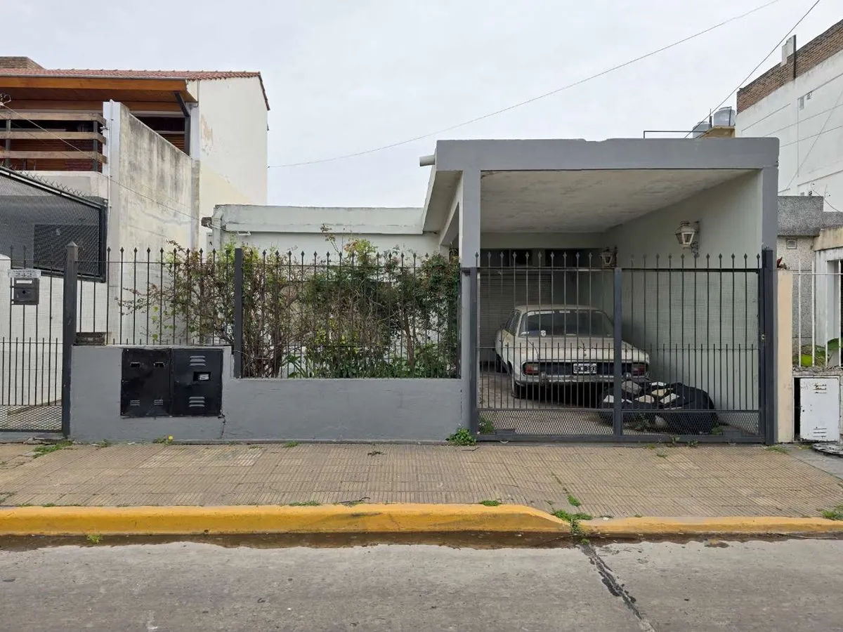 Casa en Saavedra 200
