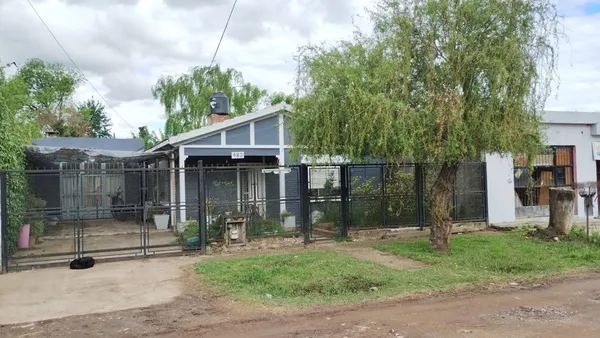 Casa en Intendente Joly 400