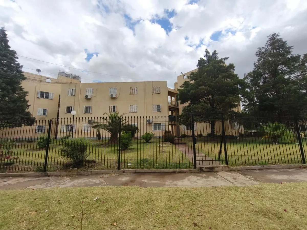 Departamento en Celso Barrios 2900