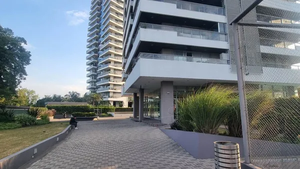 Departamento en Avenida Caseros 100