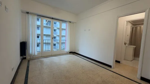 Departamento en Entre Ríos 2100