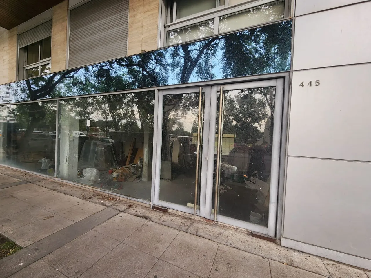 Local Comercial en Juana Manso 400